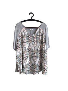 Grey Floral Short Sleeve Knit Top 2X